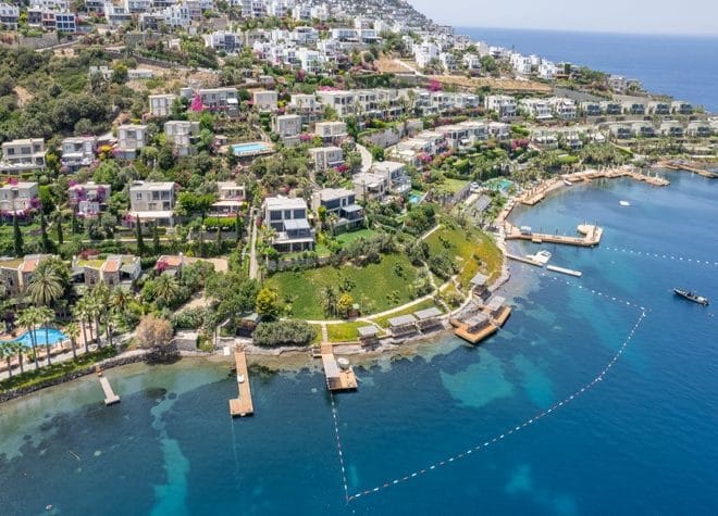 Gündoğan Kiralık Villa Denize Sıfır Özel plaj