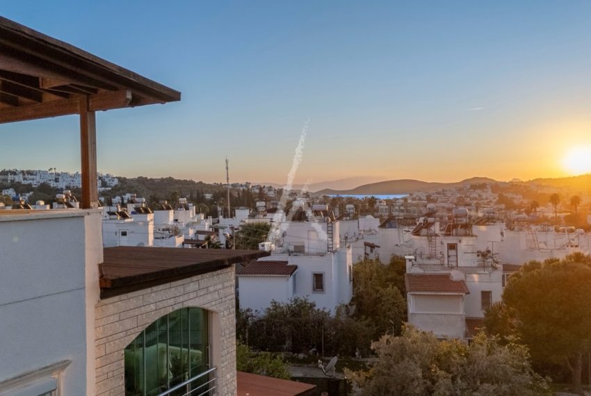 BODRUM YENİKÖY SATILIK MANZARALI DUBLEKS DAİRE 3+1- 15M TL - 1