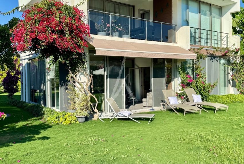 PALMİYE YALIKAVAK SATILIK BAHÇE KATI DAİRE 2.5+1  - 1